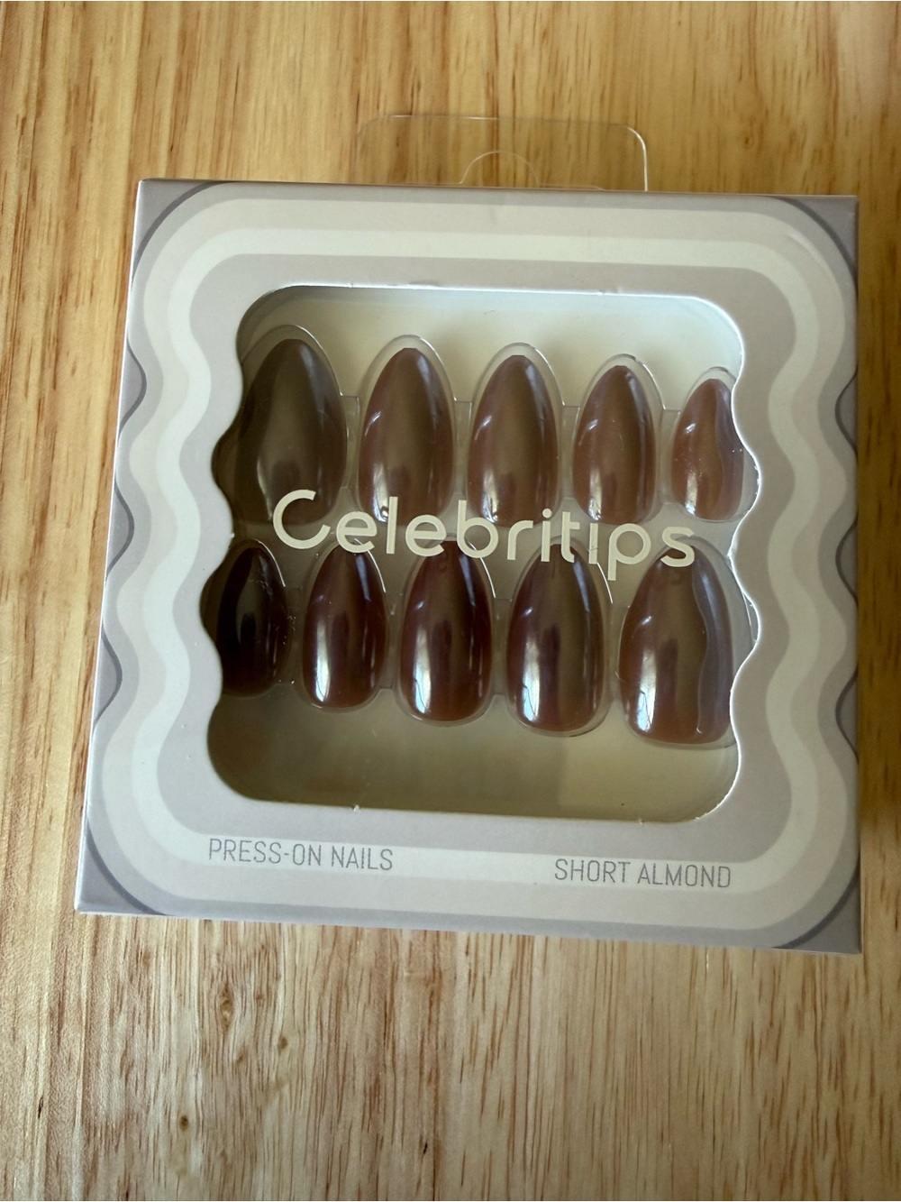 Short Almond Press-On Nails - Neutral Brown